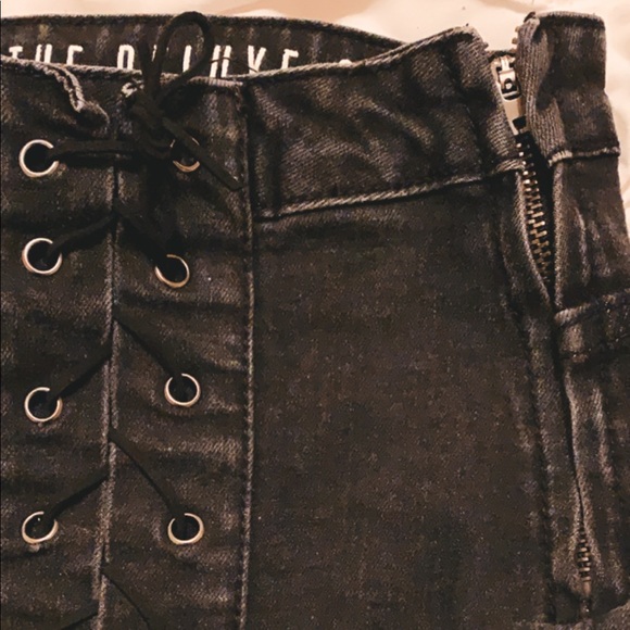 Black High wasted shorts - Picture 2 of 4